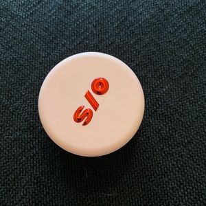 ONE/SIZE by Patrick Starrr Ultimate Blurring Setting powder in pink